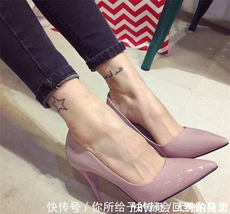 尊贵 尖头高跟鞋给人尊贵的感觉,让人看起来更有魅力