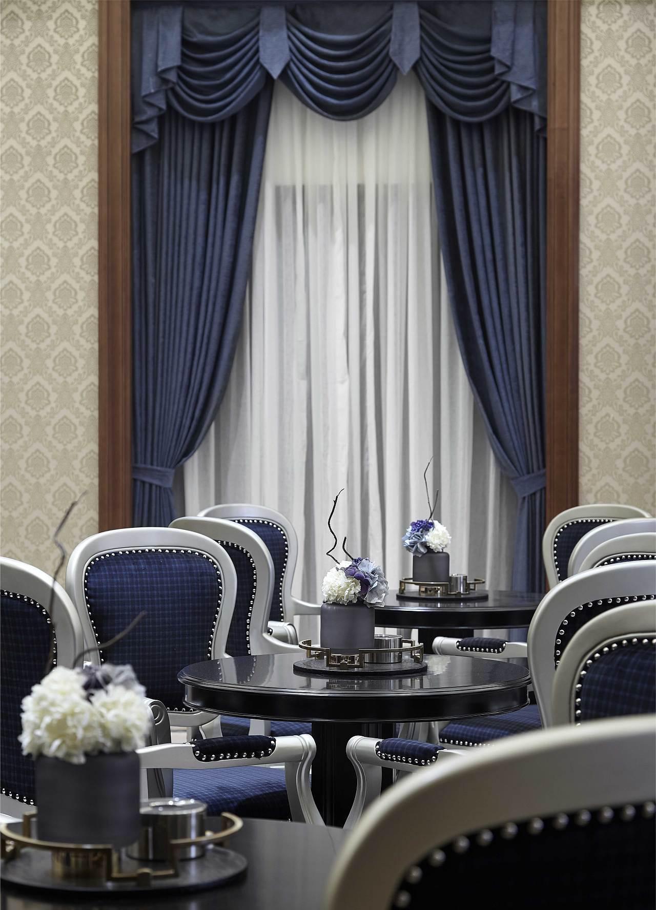 人文礼遇,一个售楼处的“文艺复兴”丨售楼中心空间设计