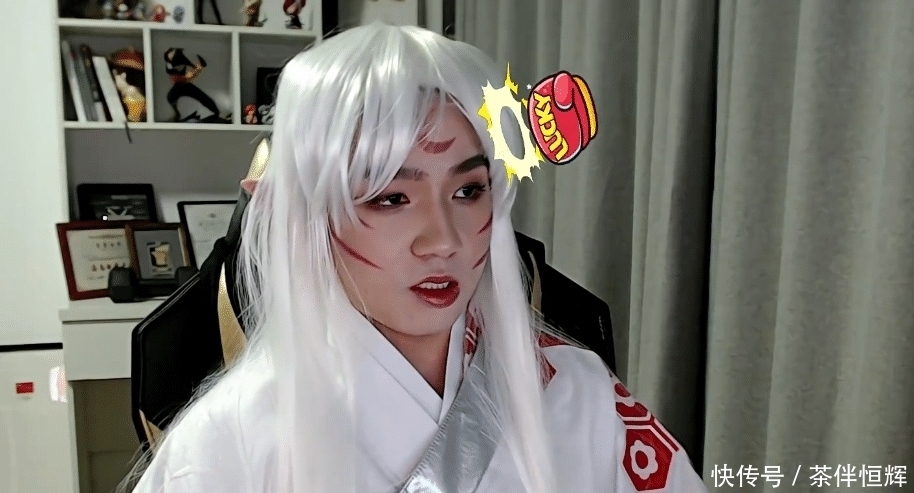 观众|Letme达成成就兑现Cos承诺,和水晶哥联动太欢乐了,观众:本色出演!