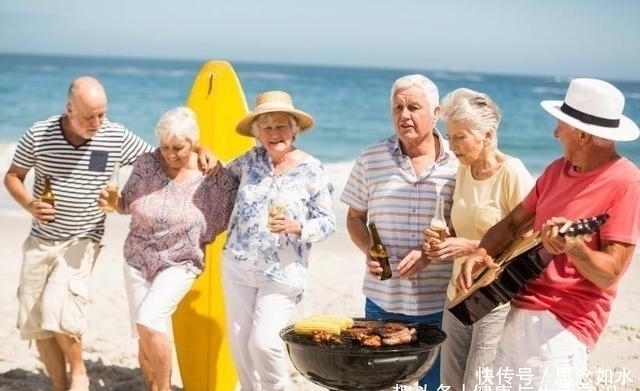 长寿|百岁老人长寿经:不是早睡,也不是运动,而是简单4个字!