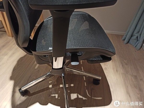 安装|男人就要对自己好一点，永艺人体工学椅D1觉醒者全特网电脑椅让你腰不酸，背不痛，做个“好”男人！