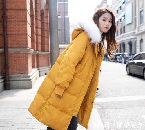 减龄|今年女人穿羽绒服,尝试这4种搭配,清新减龄又很洋气