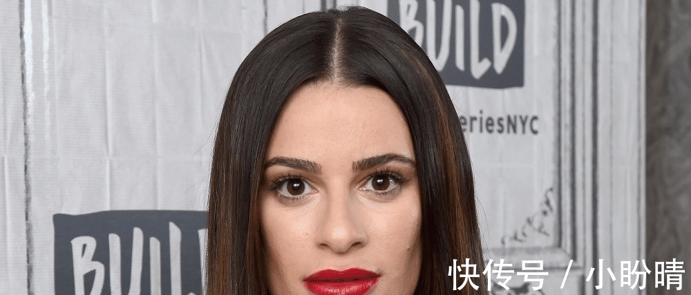 電視里是好朋友 現實生活中互相憎恨著 這證明了表演的力量