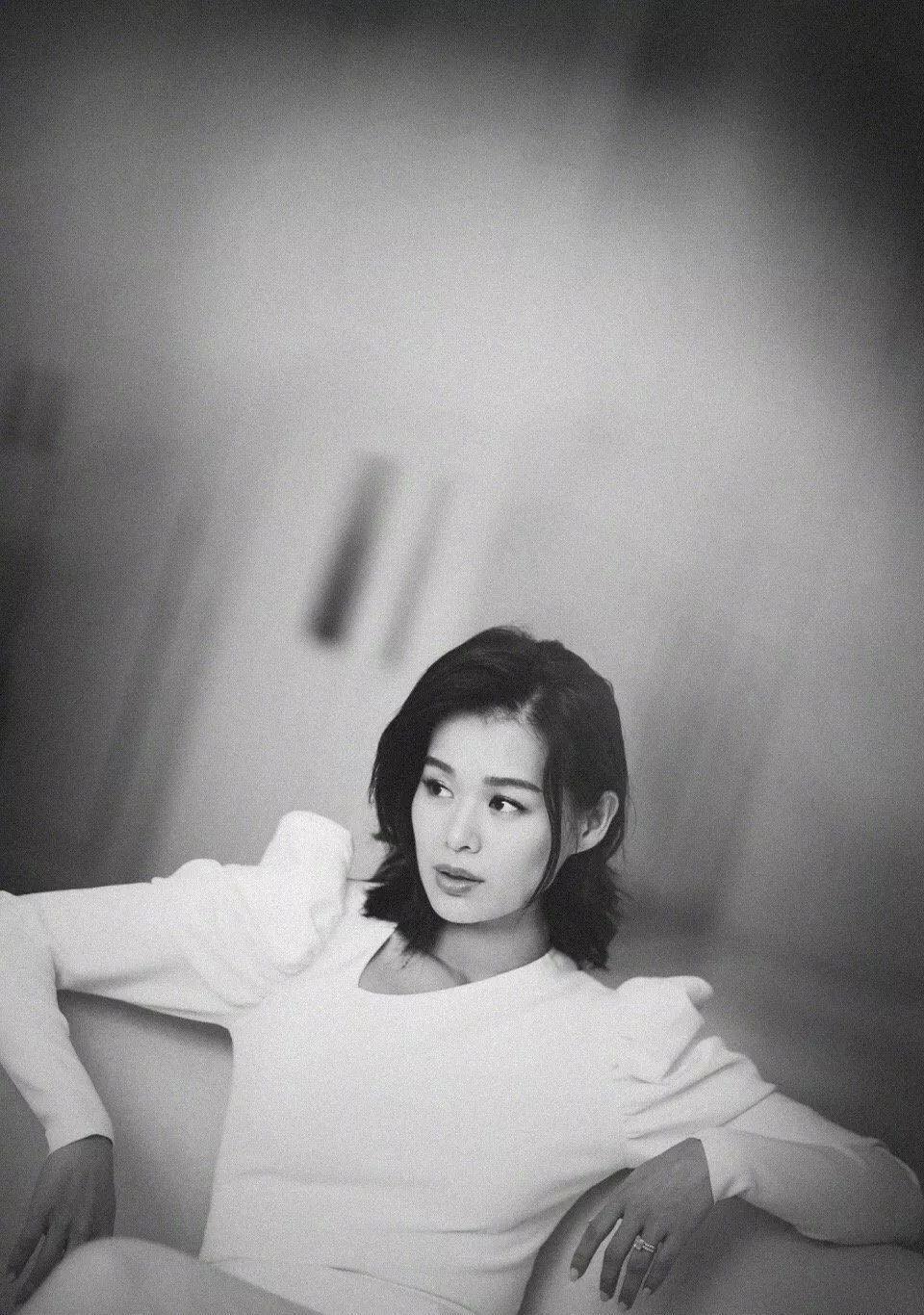 港姐|“最丑港姐”用20年逆袭:甩掉花花公子后,她靠自虐爆红!