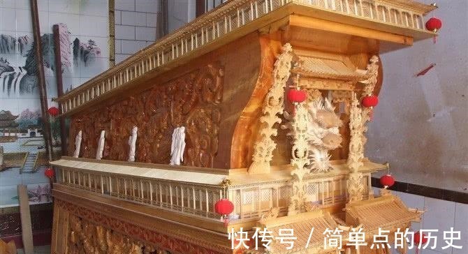 棺椁@人去世后,为何要在家中存放几天,还必须有人陪护,这其实是科学!