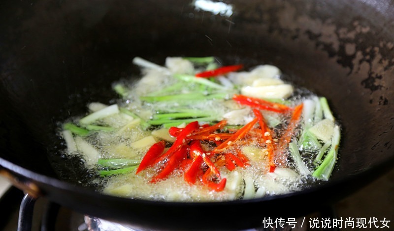 做法|无保留分享《姜葱炒蟹》简单详细做法,味道鲜美