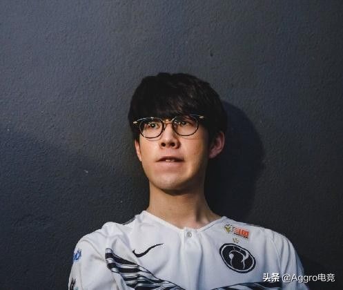 lpl|Uzi复出左手加盟RNG？LOL外网解说爆料，LPL四队S12阵容大变