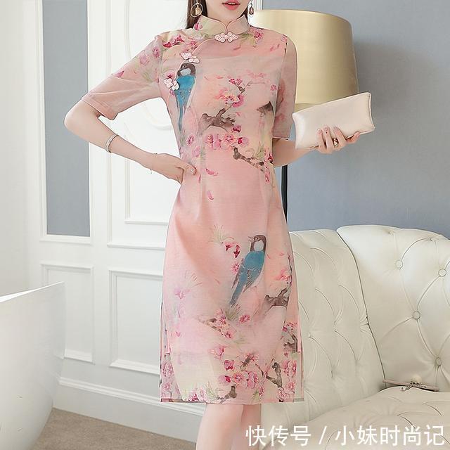 绣花 今年流行的改良版旗袍裙,不用担心老土!反之款款时尚甜美又气质