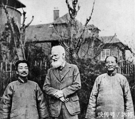 受邀|鲁迅受邀去北大上课,一开口学生哄堂大笑,听了会后全体肃然起敬