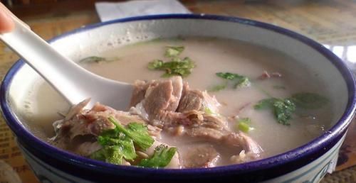 膻味|炖羊汤,这4味料一种都不能少,很多人不知道,难怪羊汤膻味重