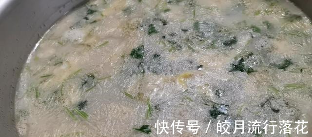 野生鲫鱼汤这么烧,汤鲜色白没有刺,宝妈们快收藏好!