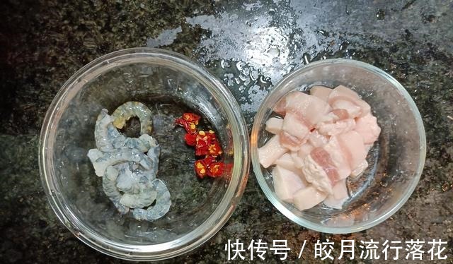 五花肉豆腐白菜煲!