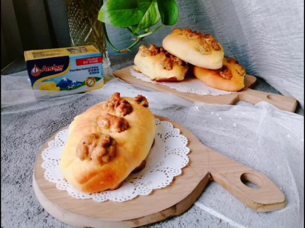 墨西哥酱核桃奶酪面包