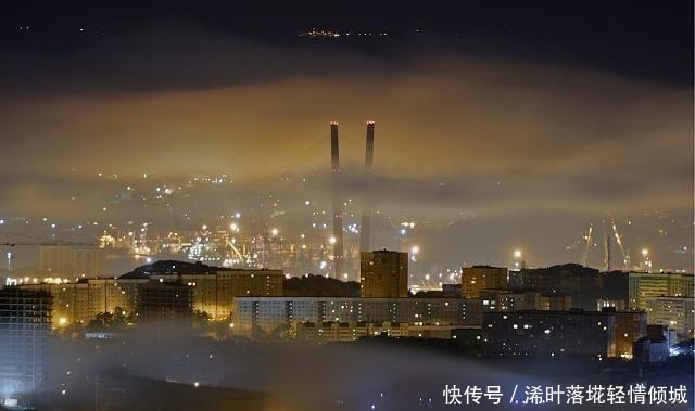 清晨|如果等不到清晨的粥,就请倒满深夜的酒