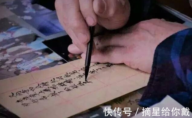 张喜|农民张喜才：苦练书法50年，用小楷手抄名著400万字，却被批无意义