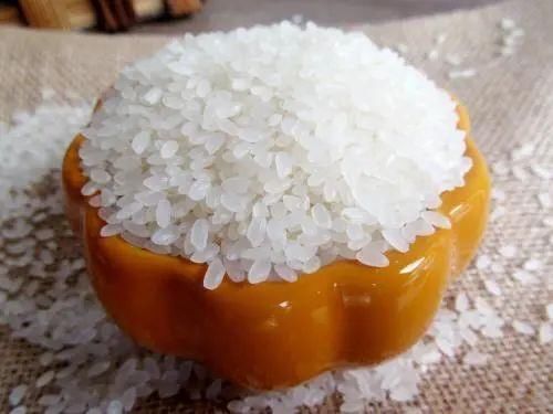 中国|印度的大米煮熟后是散状的,而中国是胶团状的哪个更好吃