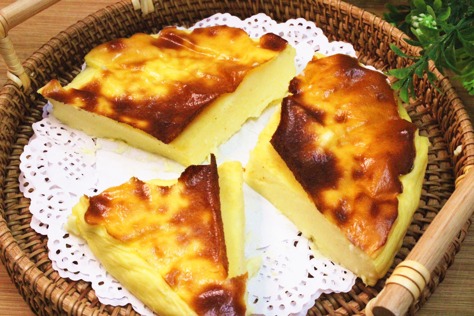 两个鸡蛋,一盒酸奶,教您做低脂轻卡芝士蛋糕,比奶酪还好吃