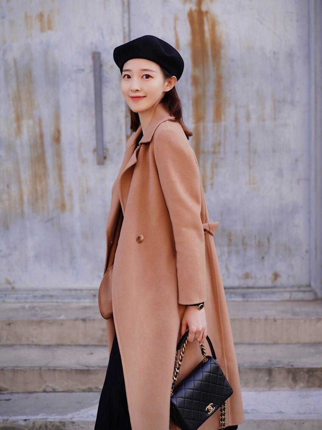 配饰 高级棕怎么穿更高级?看看这些搭配方式,经典时髦又显气质