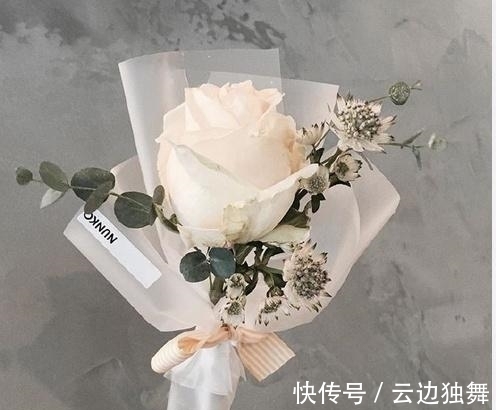 高情商微喝酒聊天,微醺:酒中情话,人生百味