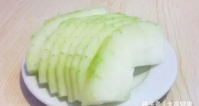 結節|甲狀腺結節別擔心！不妨多吃4種食物，有利于活血散結！