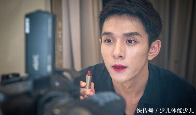 薇娅李佳琦带火的5种零食,尝到味道就念念不忘,你吃过几种