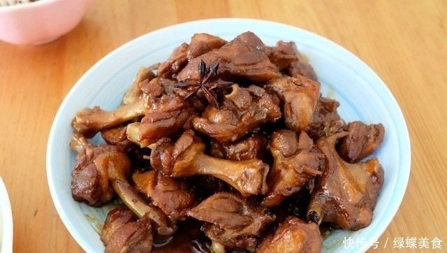 晒晒今天的午饭,30元做4道家常菜,清淡可口,比大鱼大肉受欢迎