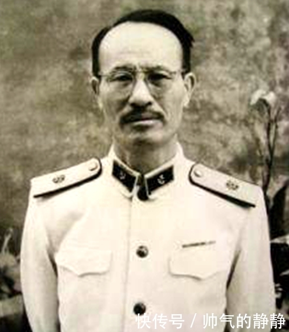大将|1955年,此人被授予少将,他的学生却成为元帅,警卫员成为大将