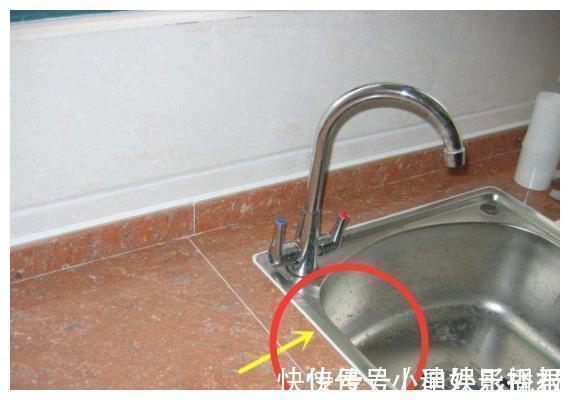 塑钢泥|卫生间不用玻璃胶,用久发霉超恶心,用它代替,缝隙立马干净如初