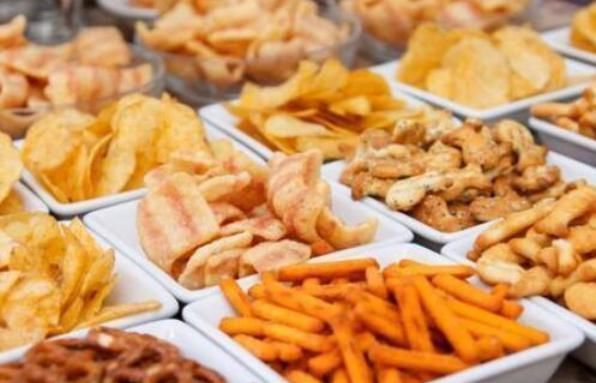 催熟|孩子在被“催熟”零食影响,这些零食上了“黑名单”,家长要注意