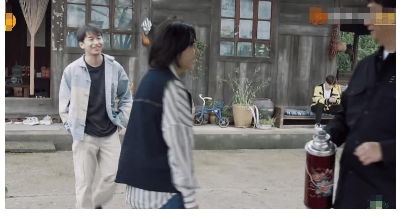 彭彭|黄磊说要把梁靖康打成一米六，有被妹妹反应可爱到，彭彭做法太损