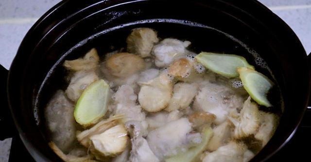 热水|它是“天然养胃汤”,天冷要常喝,健脾养胃,体质更强壮