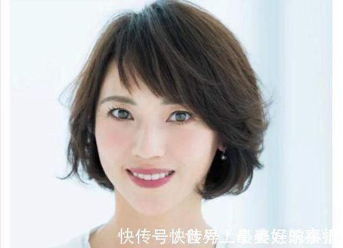 刘海 年过50的女人,留什么发型显年轻?试试这3款“短发”,减龄洋气