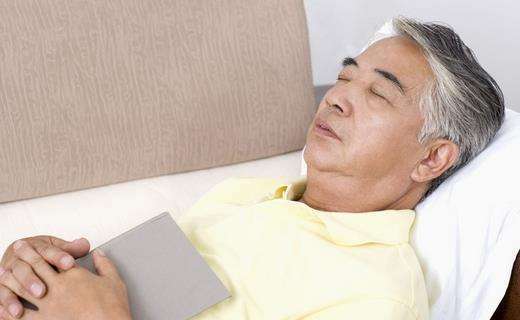 外婆|寿命长不靠多睡觉，也不靠保健品，而是坚持3件事，健康又长寿