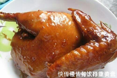 鲜嫩|半碗酱油搞定一只鸡——沙姜酱油鸡，入味鲜嫩，口口香醇