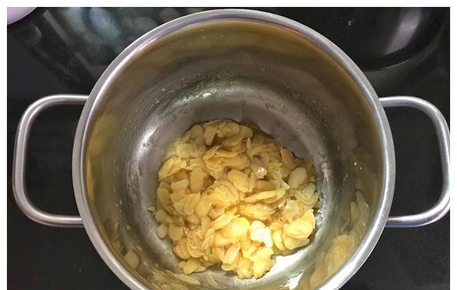 焦糖杏仁|零难度的网红小零食,手残党就能做,香甜酥脆,好吃到停不下来