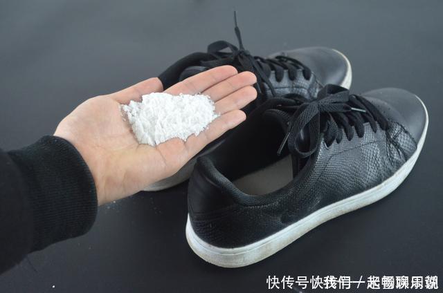 鞋子|把它撒在鞋子里,无论多臭的鞋,几分钟去除臭味,穿一天没臭味