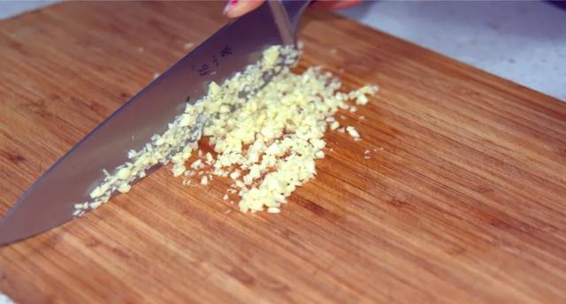 1根西葫芦4个鸡蛋，这种吃法将成为经典，素食也可以很美味