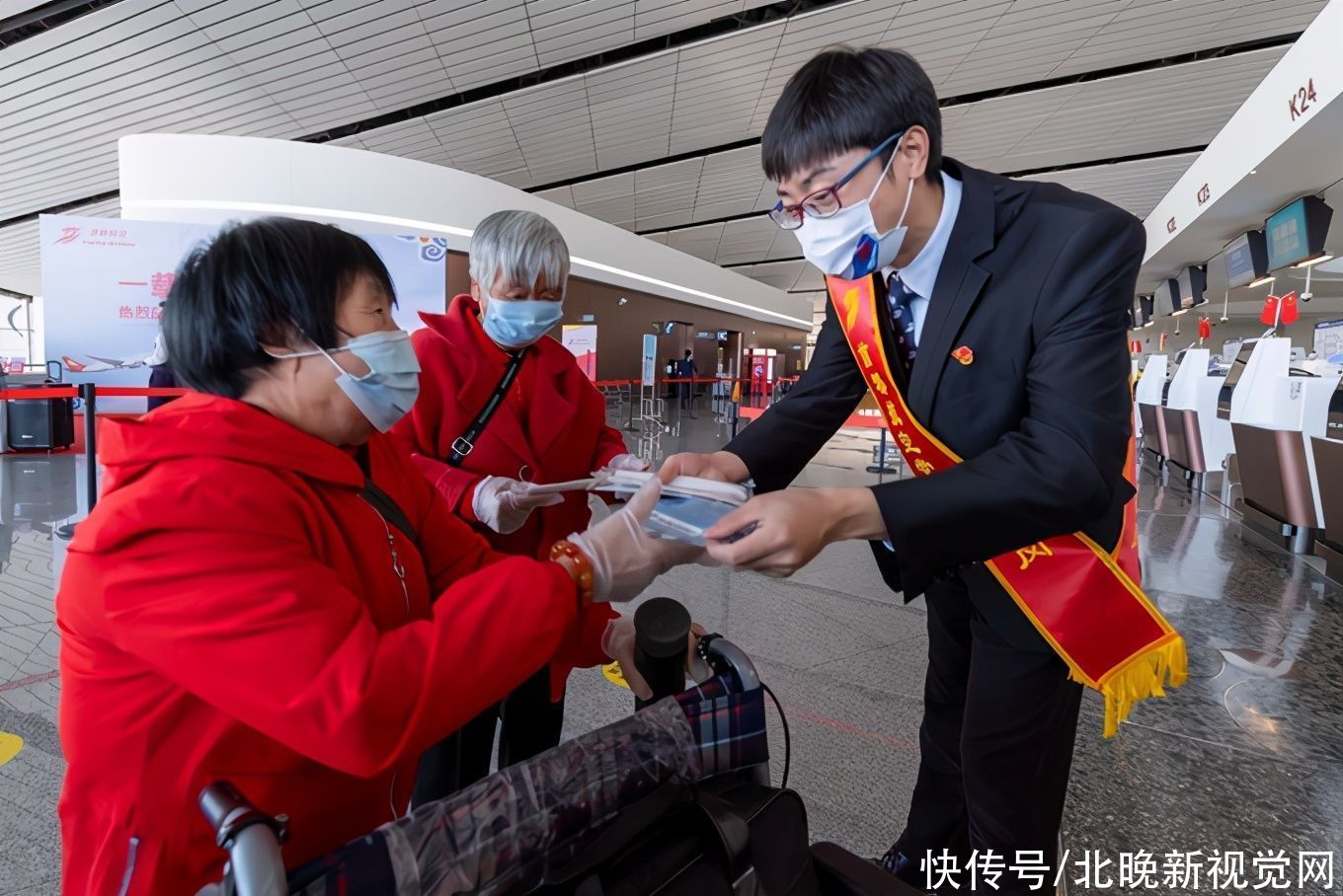 转场|转场大兴机场一周年 首都航空“小康航线”接地气