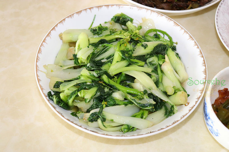 一家四口的晚餐,四菜一汤不足30元,有荤有素,简单美味!