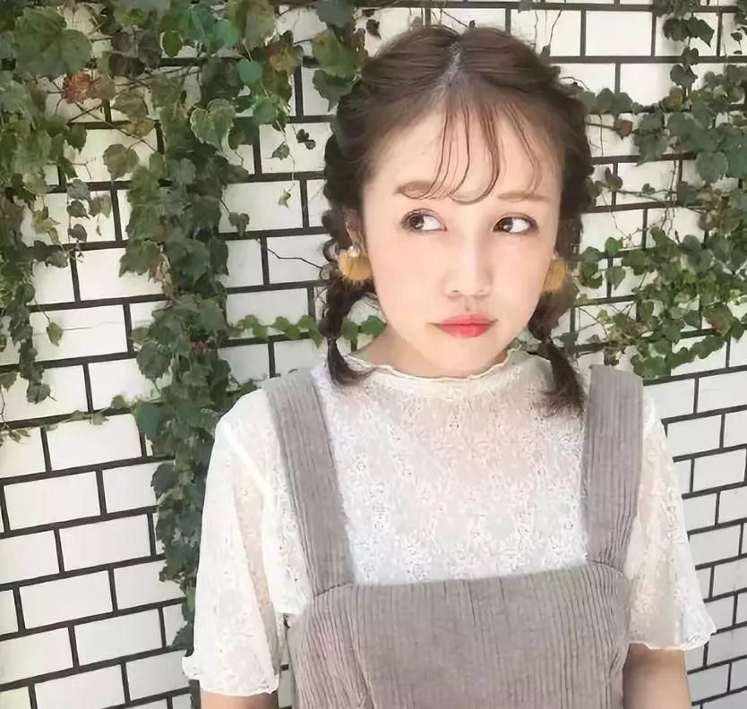 头发|女生头发刚到锁骨,像这样四款,扎辫子好看