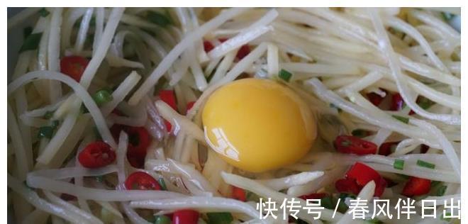 土豆丝|这才是土豆饼最好吃做法，外酥里嫩，既能当主食又能当零食，太香