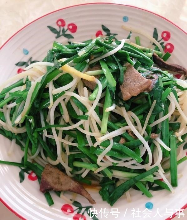 脸色|韭菜和它是绝配，隔三差五吃，视力好了，气血双补，脸色更红润