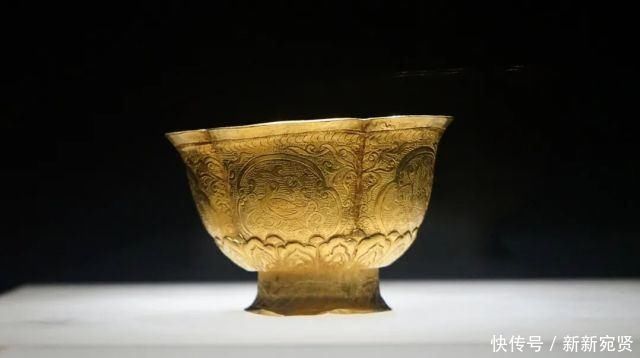 契丹贵族墓画了幅汉人美女图,还题诗说“征辽”