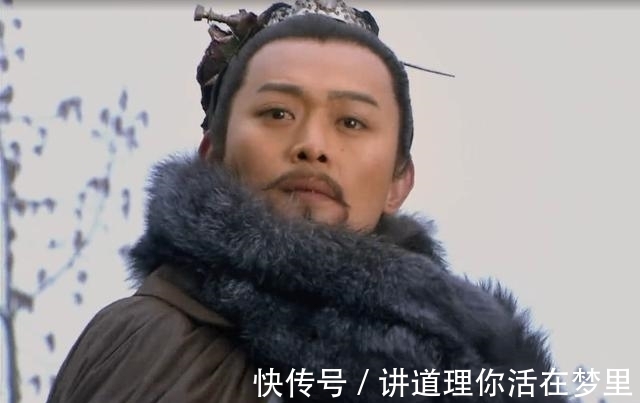 蔡福!水浒传,此人不但身份比柴进高贵,而且躲过了花荣射来的箭