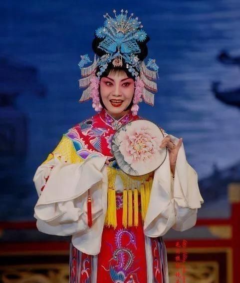 马杨|京剧演员到底应该宗不宗流派，这几位名家虽无派别确实梨园翘楚
