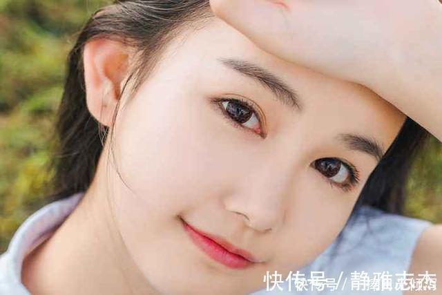 耐看|上学时“越长越好看”的女生，八成有这3个特征，耐看脸实锤了