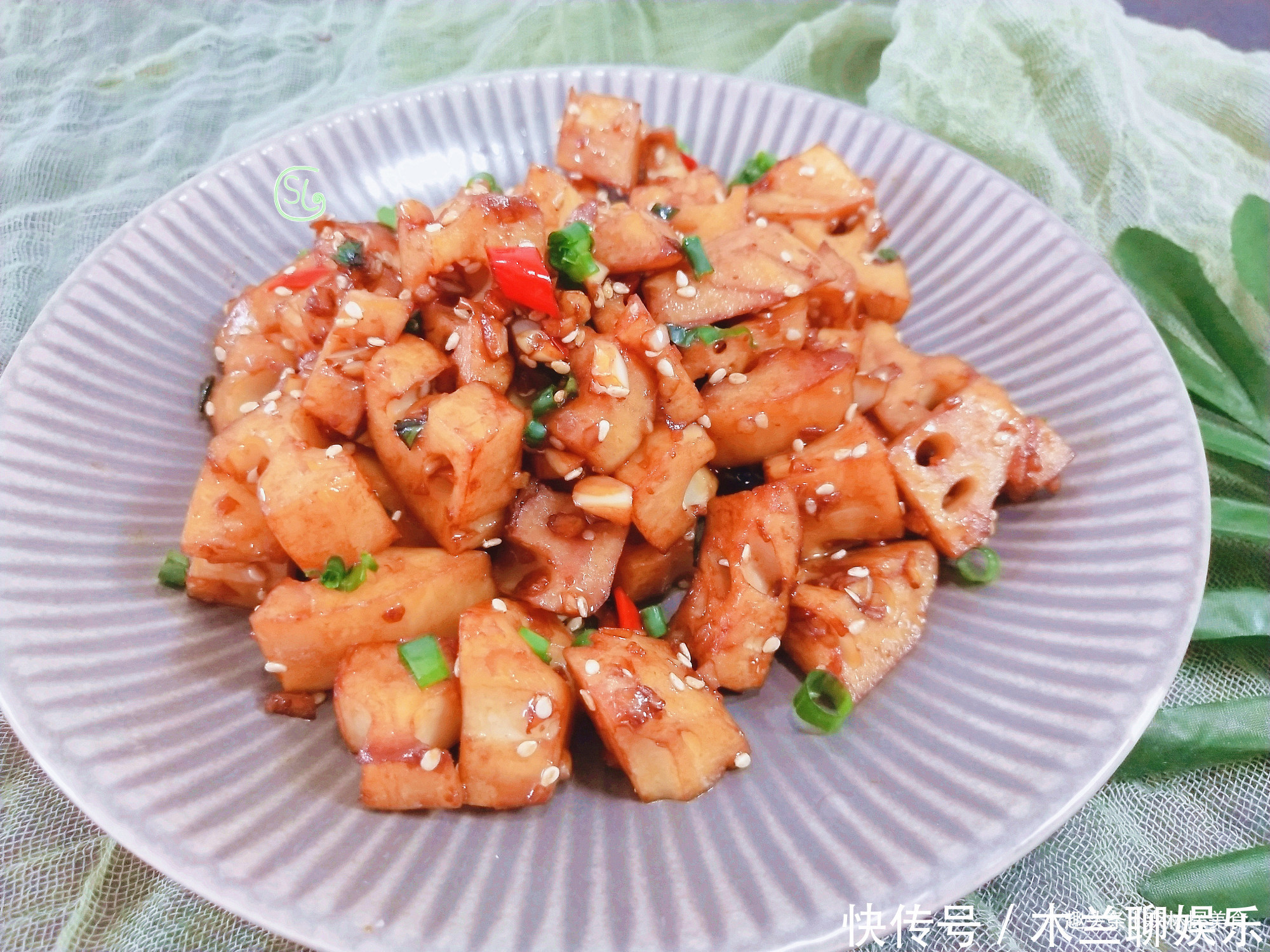 分钟|莲藕的做法,简单下饭,10分钟就搞定,吃着比肉还香