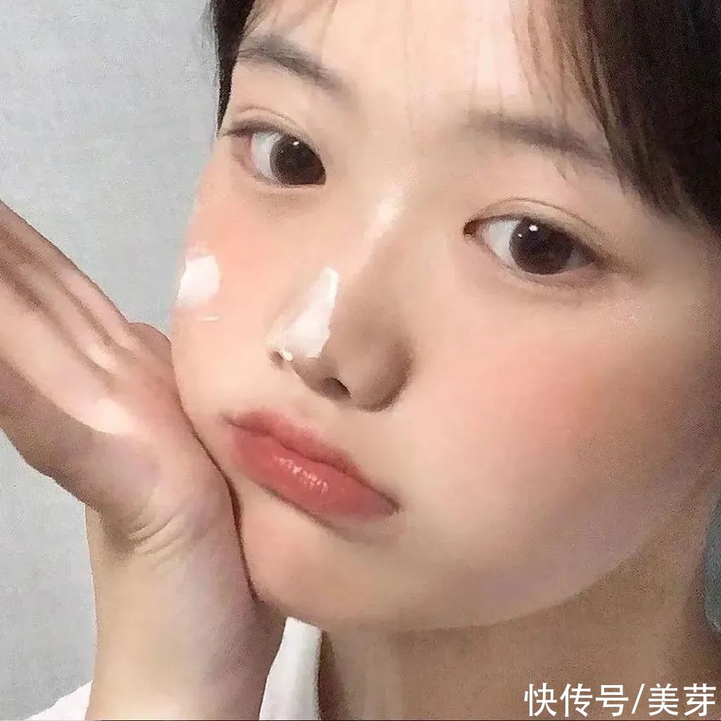 今年的七月是夏日迟迟 树影流动|今日头像 | 树影