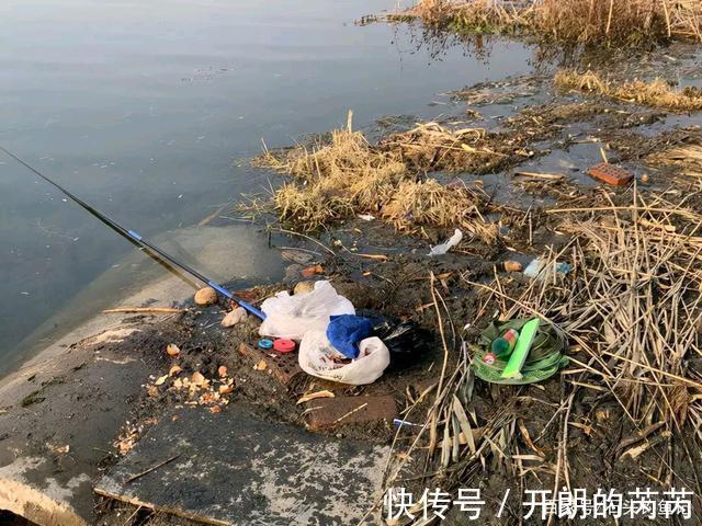 危险|北京救援队劝阻钓鱼,宣导“野钓危险”,网友钓鱼成危险源了