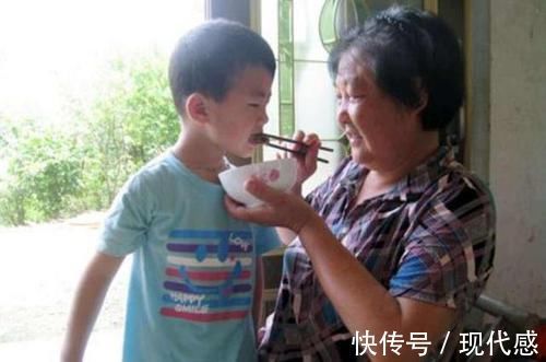 饮料|3岁男孩吃饱后睡午觉,却再也没能醒过来,医生的话让奶奶后悔
